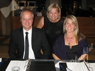 Blacktie | Photos | (l to r): Ron Tomich, Laurie Romer ... Blacktie | Photos | (l to r): Ron Tomich, Laurie Romer ...